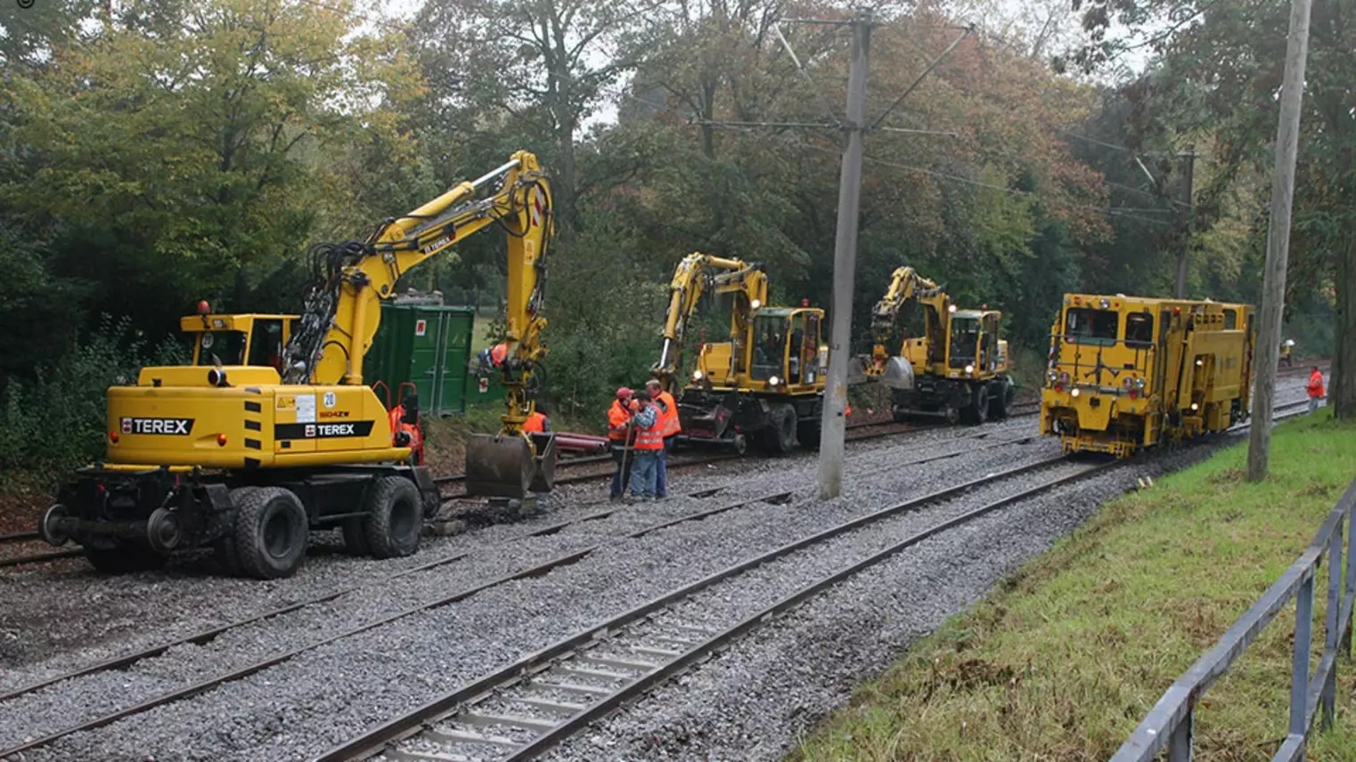 Baustelle mit Gleisarbeiten