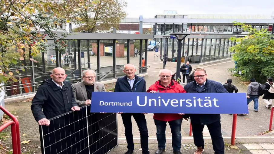 Jörg Seelmeyer, DB, Andreas Runge, VRR, Michael Brockmeier, TU Dortmund, Nils Berning, Bezirksbürgermeister Dortmund-Hombruch und Volker Schultebrauks, Vorsitzender Bezirksvertretung Dortmund-Hombruch