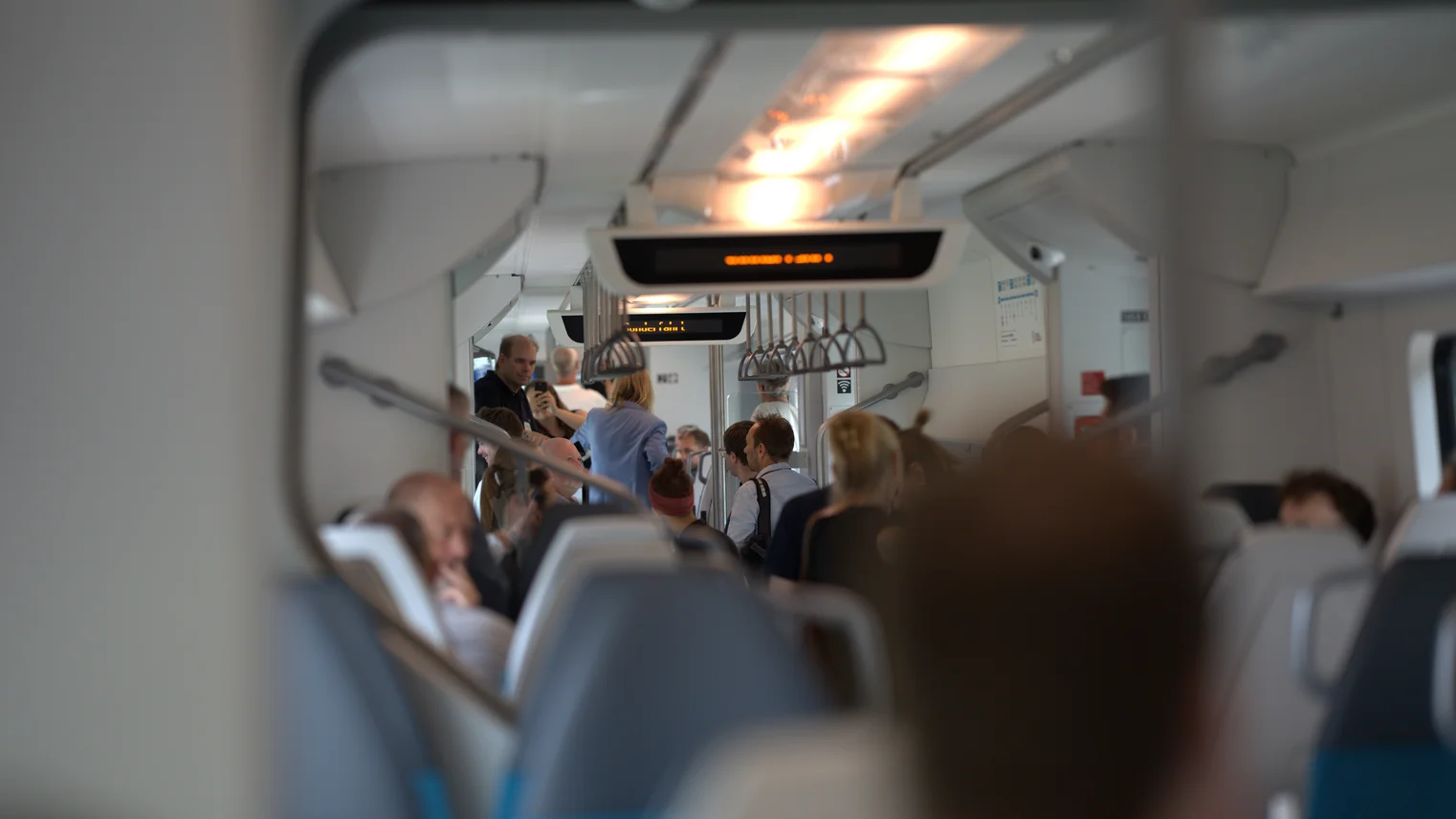 © Regiobahn Der Innenraum eines Zuges