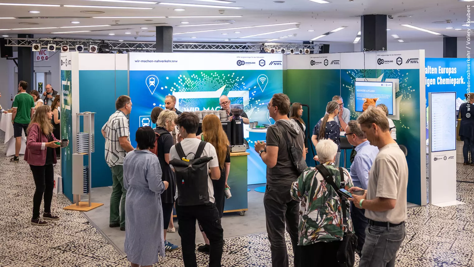 Blick auf den Stand der NRW-Aufgabenträger bei der Landesdelegiertenkonferenz von Bündnis 90/Die Grünen